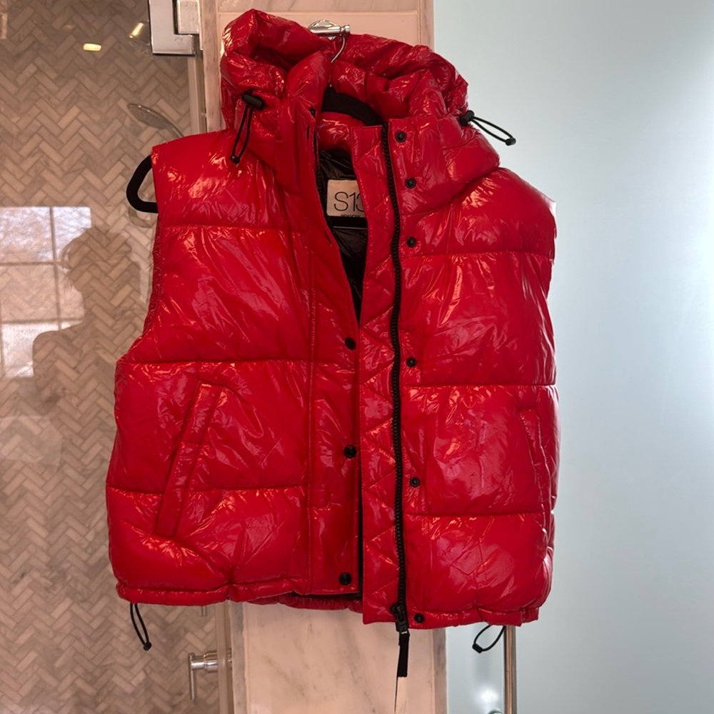 s13 red glossy vest